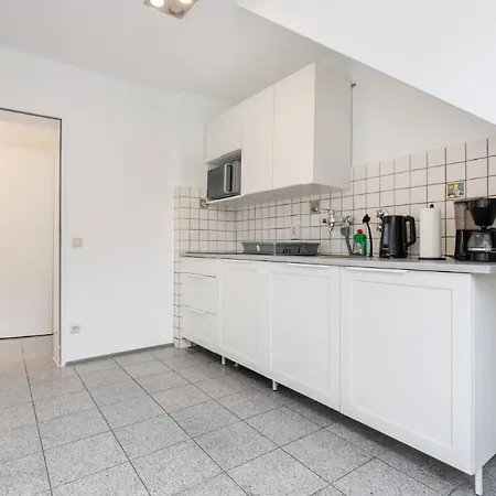 Spacious In For 7 People! *