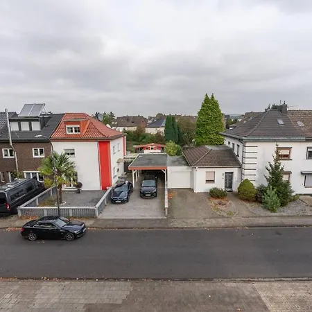 Daire Spacious In For 7 People! Baesweiler